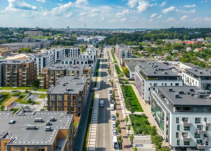 Luxury Private Near Old Town And Nature Апартаменти *