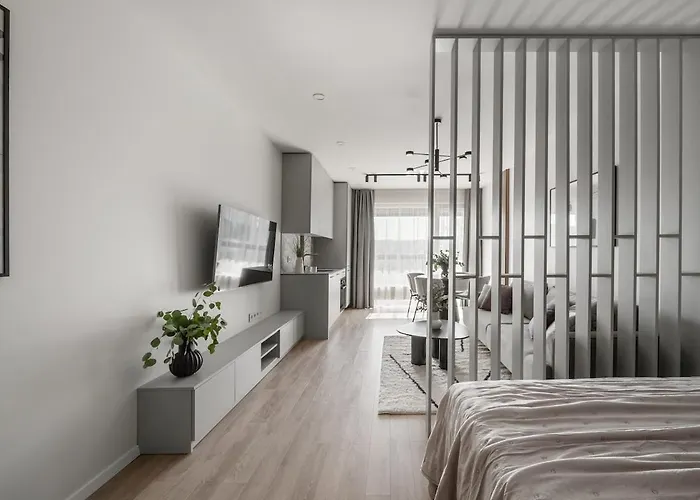 Luxury Private Near Old Town And Nature Διαμέρισμα *