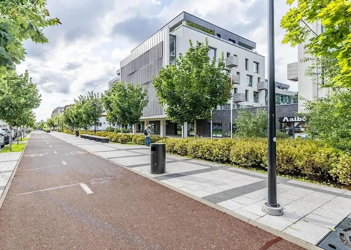 Luxury Private Near Old Town And Nature Διαμέρισμα *