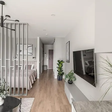 Luxury Private Near Old Town And Nature Апартаменты